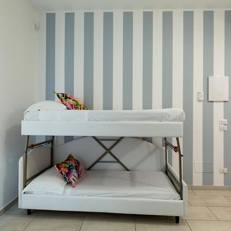 Rubino Apartments A 100Metri Dal Mare Riccione Kültér fotó