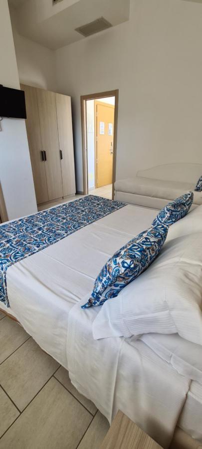 Rubino Apartments A 100Metri Dal Mare Riccione Kültér fotó