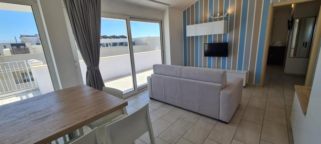 Rubino Apartments A 100Metri Dal Mare Riccione Kültér fotó