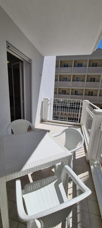 Rubino Apartments A 100Metri Dal Mare Riccione Kültér fotó
