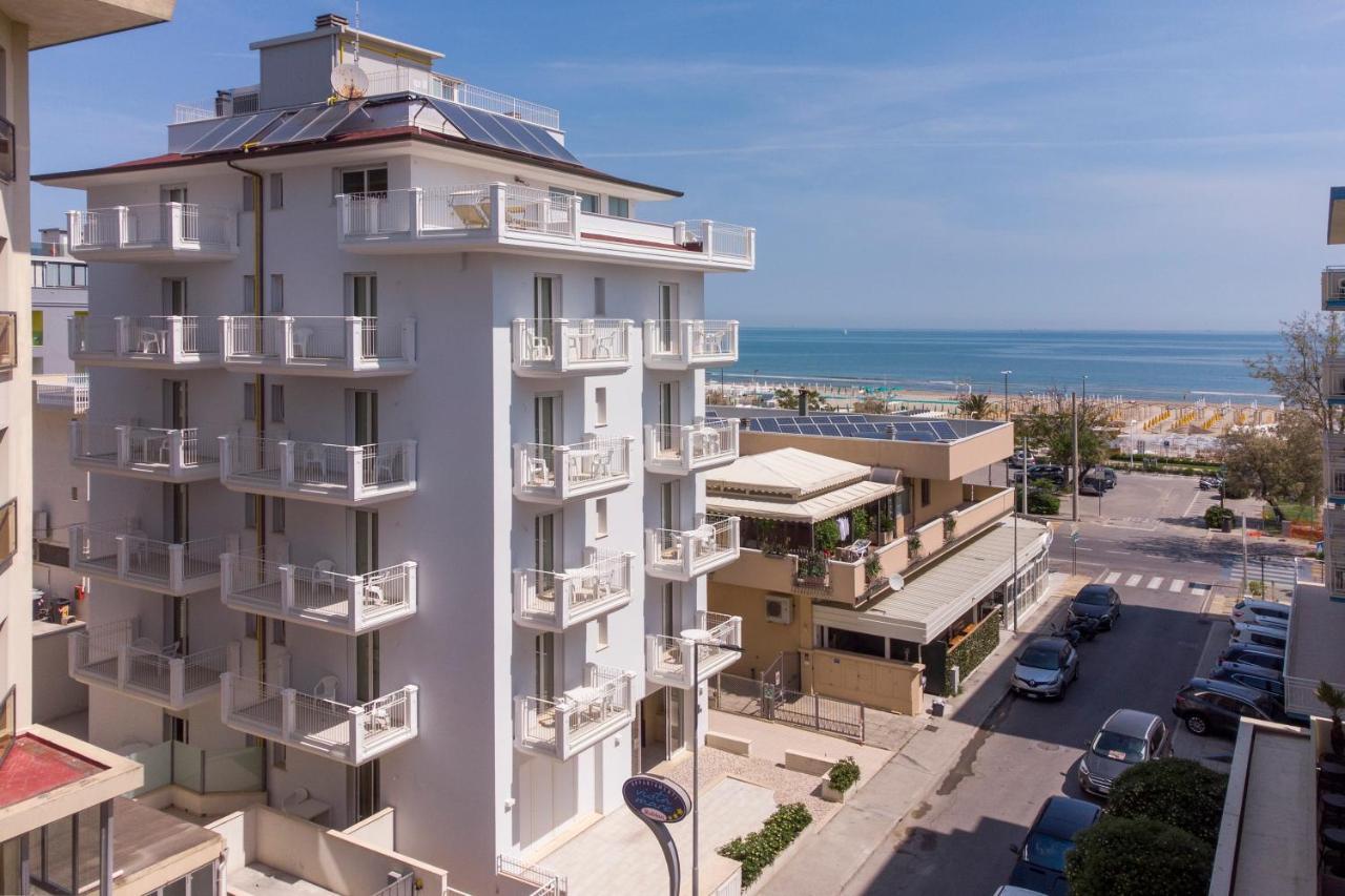 Rubino Apartments A 100Metri Dal Mare Riccione Kültér fotó