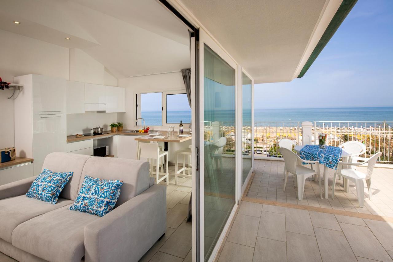 Rubino Apartments A 100Metri Dal Mare Riccione Kültér fotó
