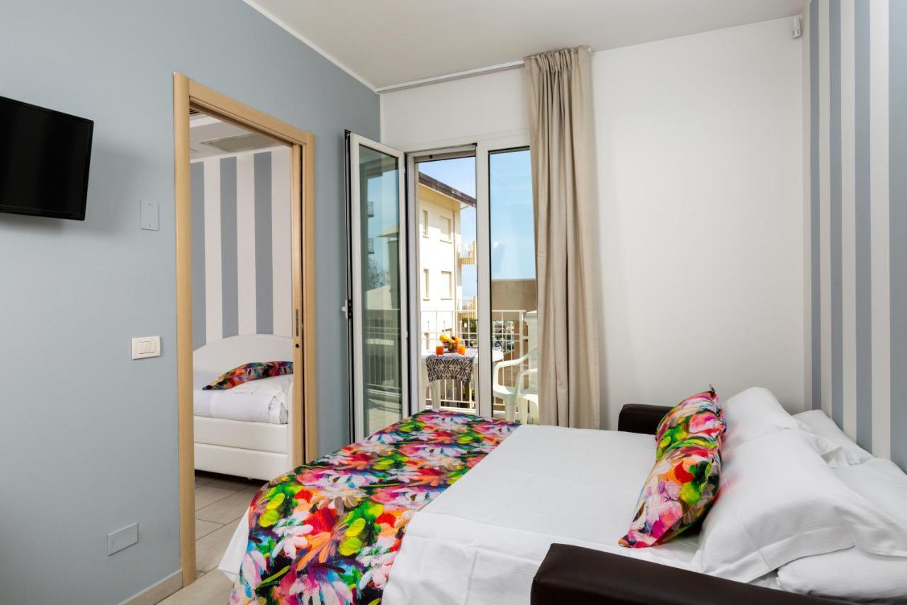 Rubino Apartments A 100Metri Dal Mare Riccione Kültér fotó